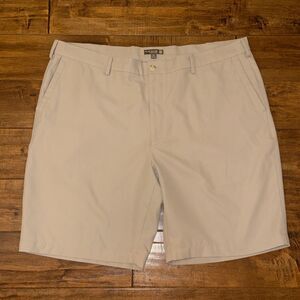 PETER MILLAR Crown Sport Khaki Beige Shorts Size 40 Golf Performance MINT